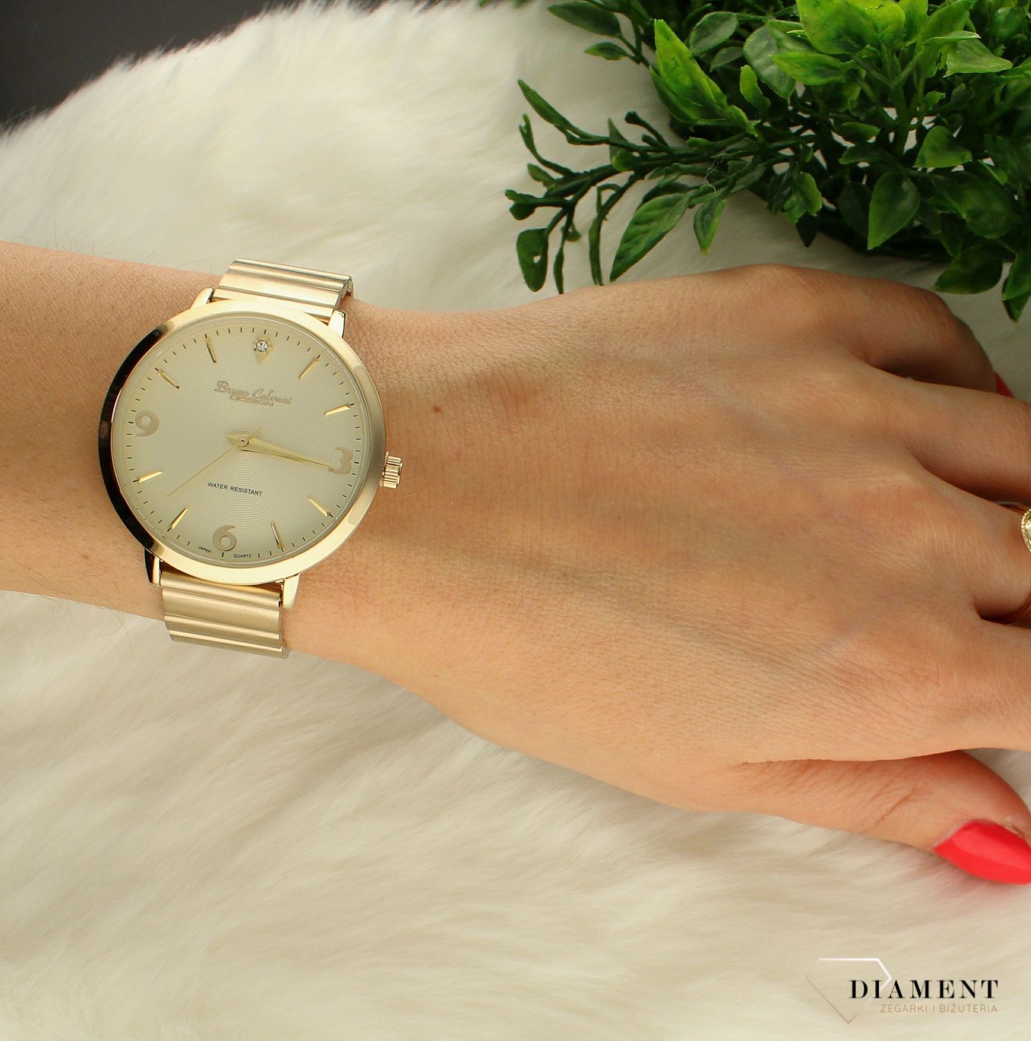 Zegarek damski na złotej bransolecie Bruno Calvani BC3354 GOLD. Koperta nie zawiera niklu i innych pierwiastków szkodliwych dla zdrowia. Wykorzystanie wysokiej jakości stali w deklu (dolna część zegarka) gwarantuje, że cz1234.jpg